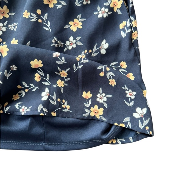 Maurices Blue and Yellow Jumpsuit with Floral Design Size M - Picture 10 of 11